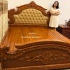 Giường hoàng gia bọc đệm gỗ gõ đỏ dài 2m rộng 1m8