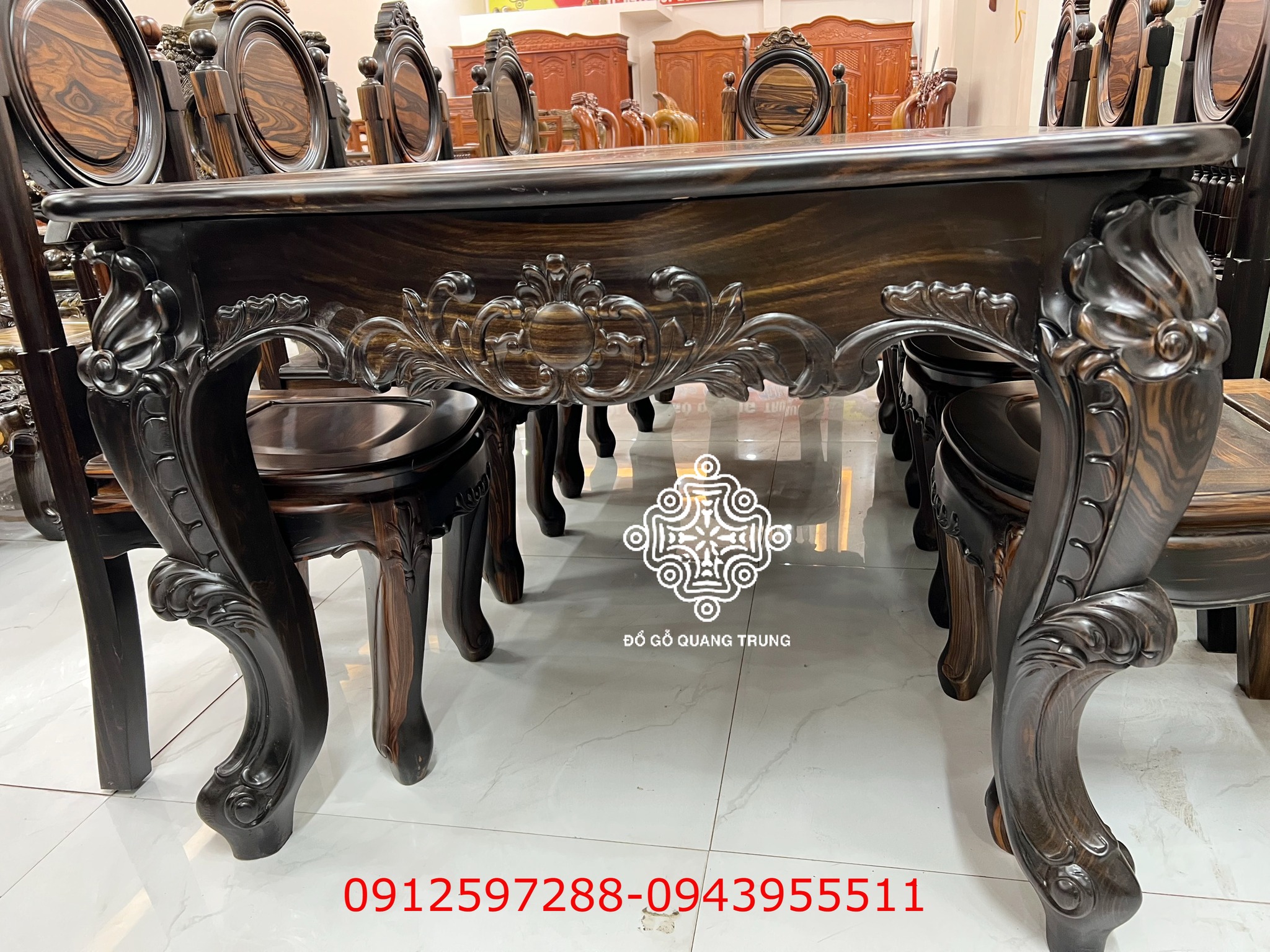 Bộ bàn ăn Louis dáng Pháp gỗ mun hoa Lào 10 ghế