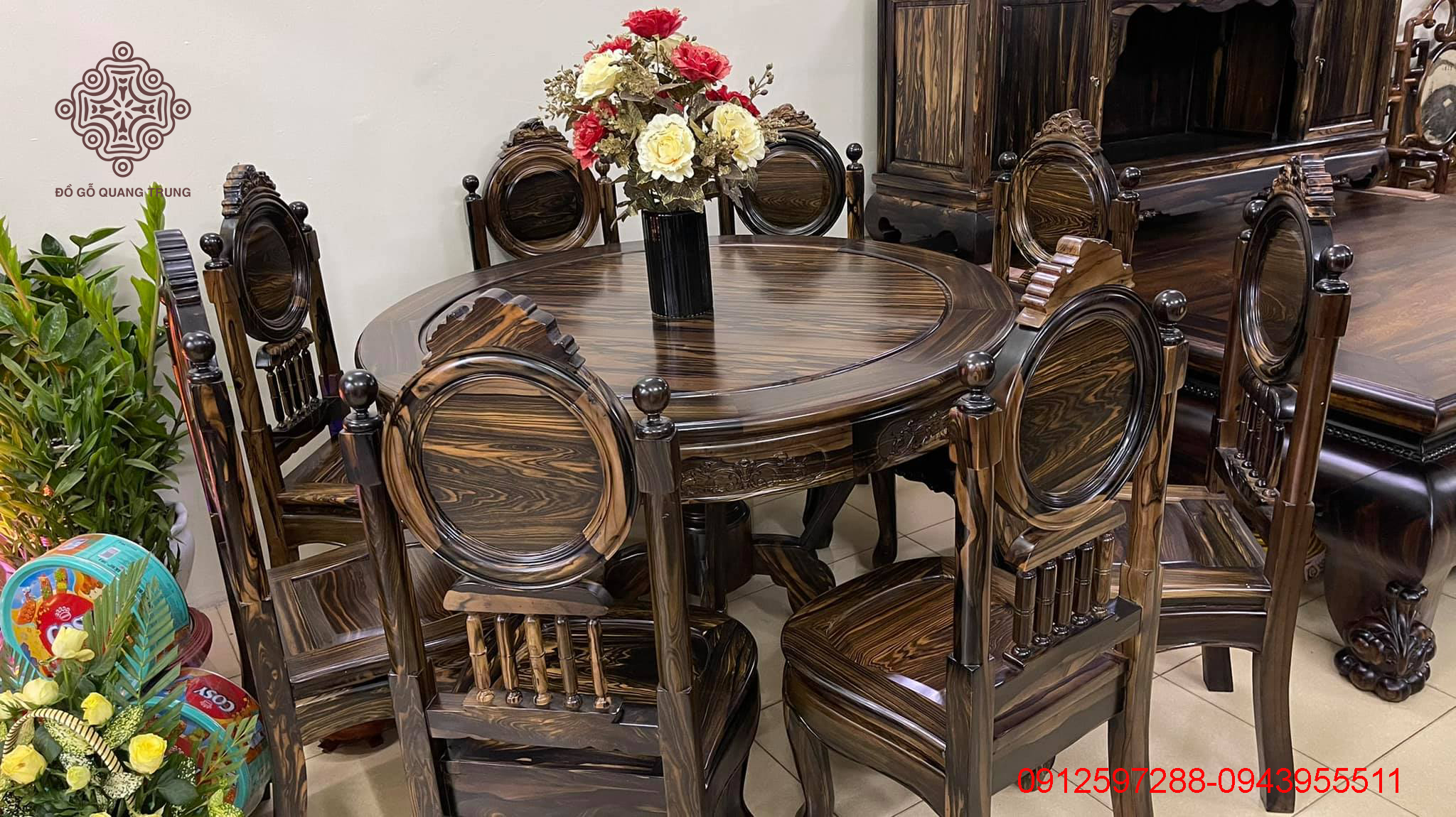 Bộ Bàn Ăn Tròn Dáng Pháp Gỗ Mun Hoa Lào 8 Ghế
