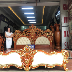 Mẫu giường Nữ Hoàng Trái Tim dát vàng